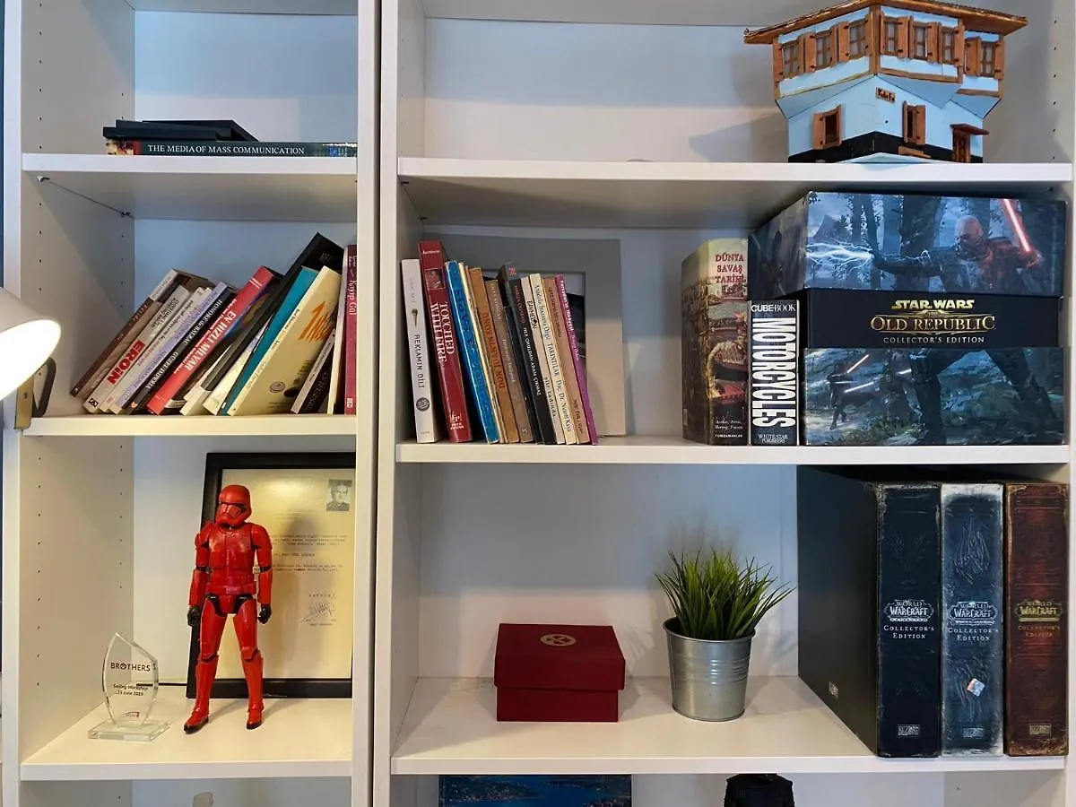 Delightful Apartment With Backyard And Bosphorus View In Uskudar İstanbul
