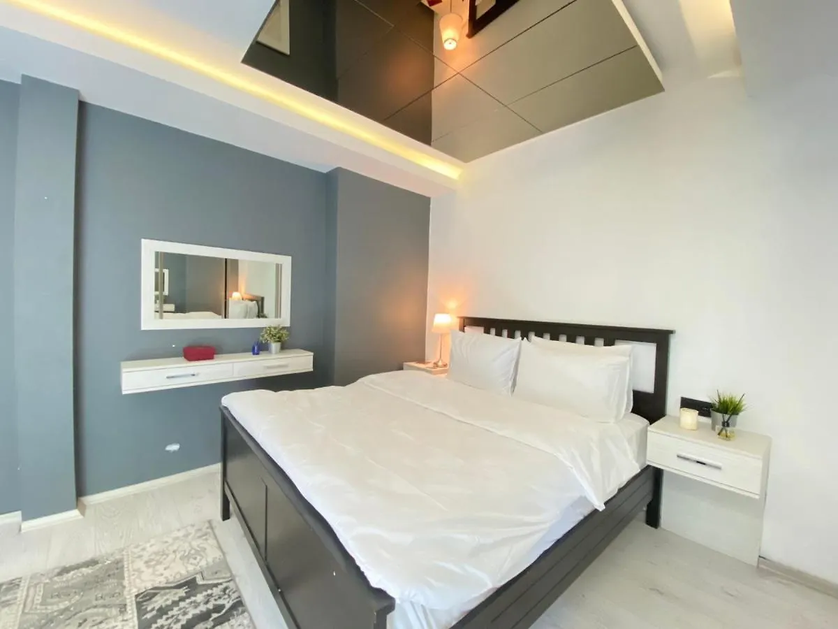 Delightful Apartment With Backyard And Bosphorus View In Uskudar İstanbul 0*,